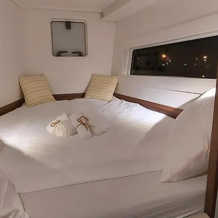 Nuit Sur L'Eau Mouillage A San Ciprianu Botel Lecci